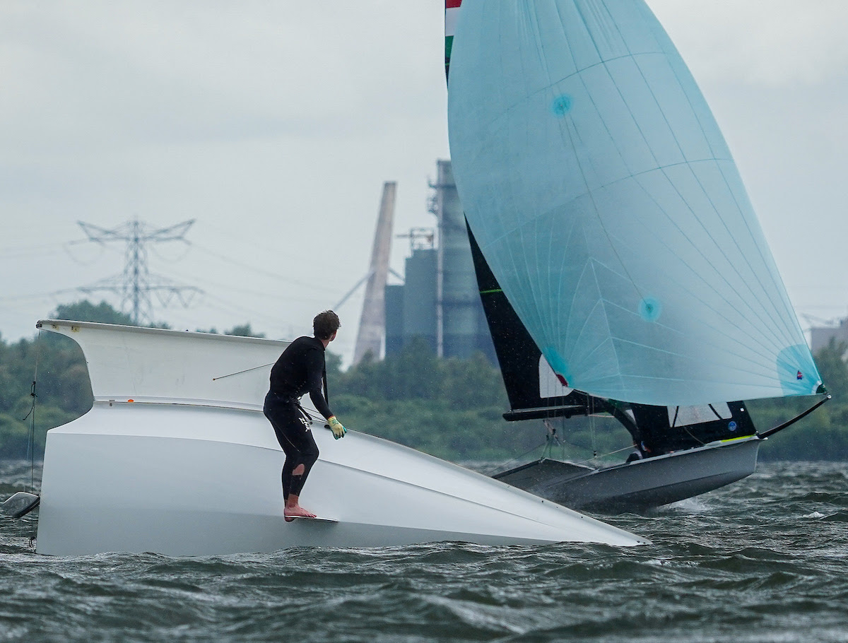 Dutch Water Week Day 3: Elite sailors brave heavy squalls 