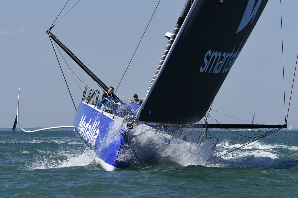 Video highlights from the start of the Sevenstar Round Britain &amp; Ireland Race