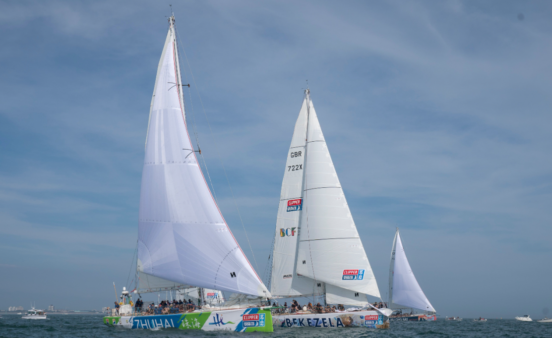 Eleven strong Clipper Race fleet sets off on world circumnavigation